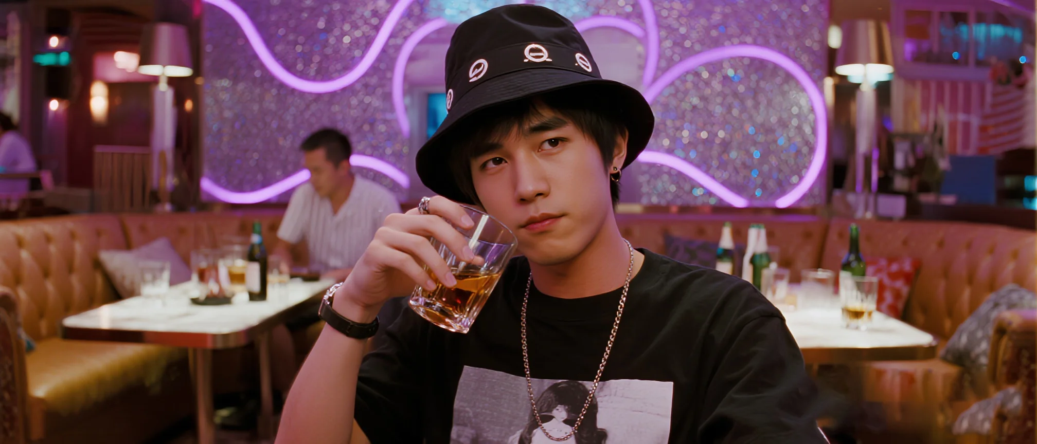 台北男傳播服務 - 專業男模陪伴服務